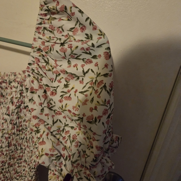 Shein Cottagecore Floral Puff Sleeve Smocked Top - Picture 4 of 6